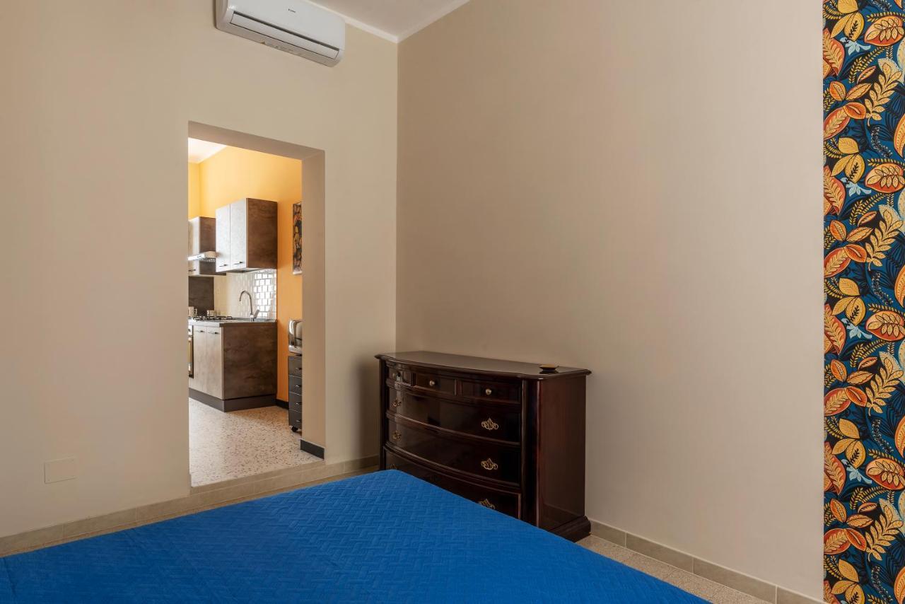 Functional Apartment - Piazza Re Di Roma Esterno foto